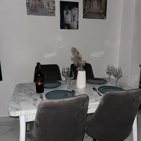 Relax Apartment, Side Sea View, Golem, Albania *